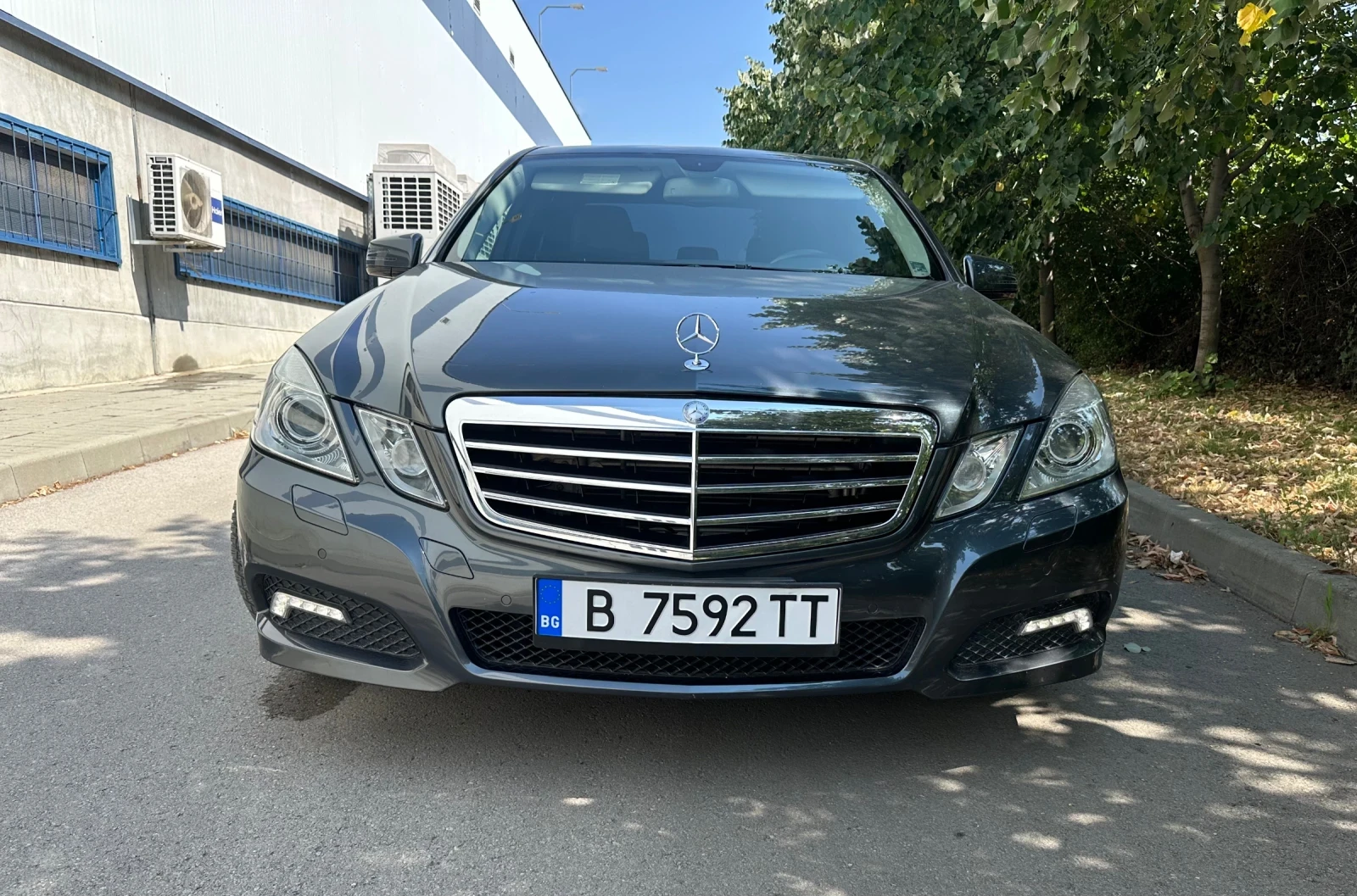 Mercedes-Benz E 350 CDi/4-MATIC, снимка 3 - Автомобили и джипове - 55362715