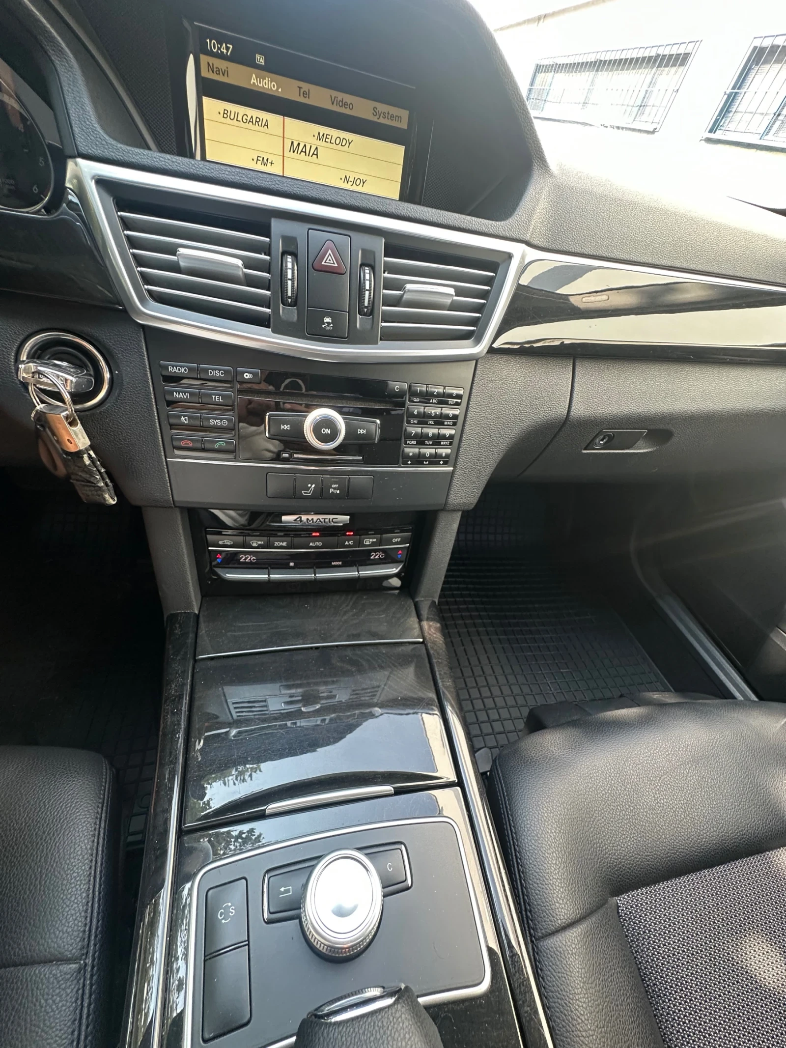 Mercedes-Benz E 350 CDi/4-MATIC, снимка 15 - Автомобили и джипове - 55362715