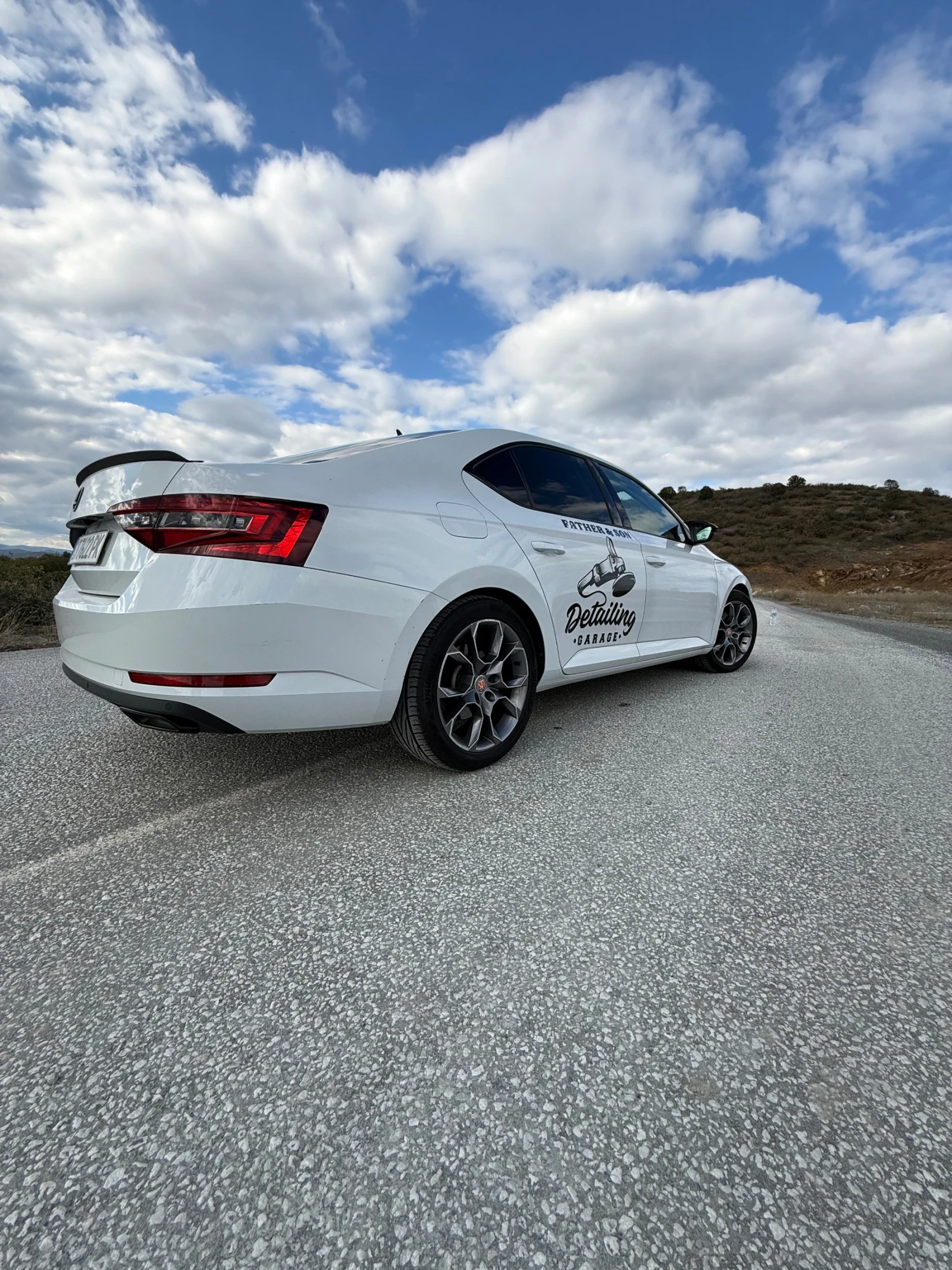 Skoda Superb L&K, снимка 2 - Автомобили и джипове - 55688648