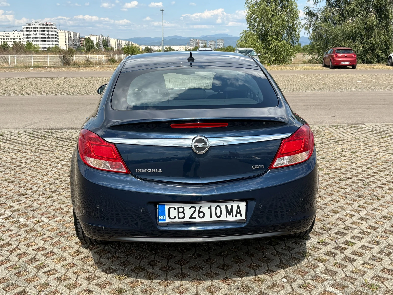 Opel Insignia, снимка 4 - Автомобили и джипове - 55775495