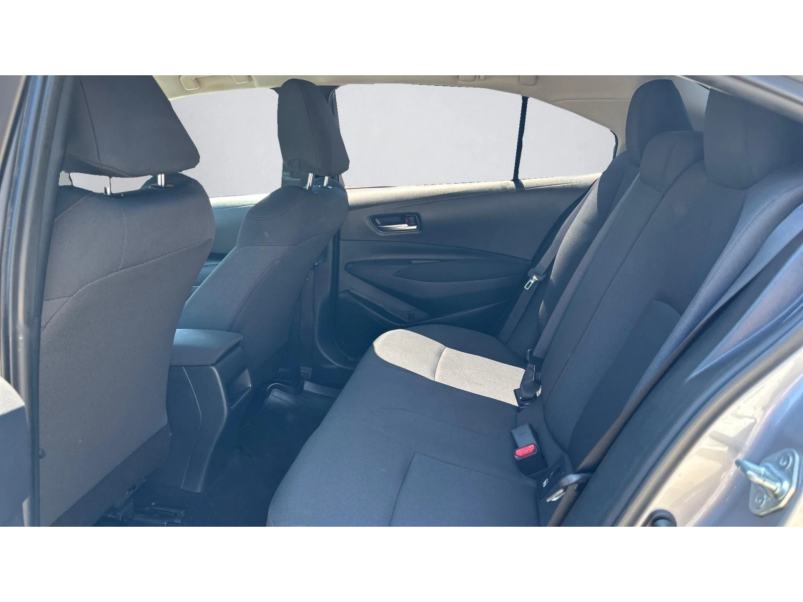 Toyota Corolla 1.5i M/T, Месечна вноска от 227  , снимка 11 - Автомобили и джипове - 55800084