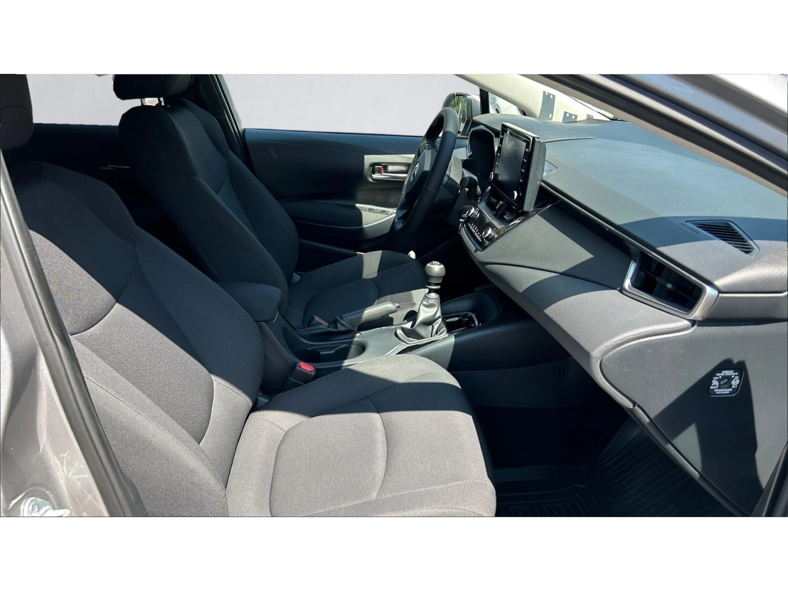 Toyota Corolla 1.5i M/T, Месечна вноска от 227  , снимка 6 - Автомобили и джипове - 55800084