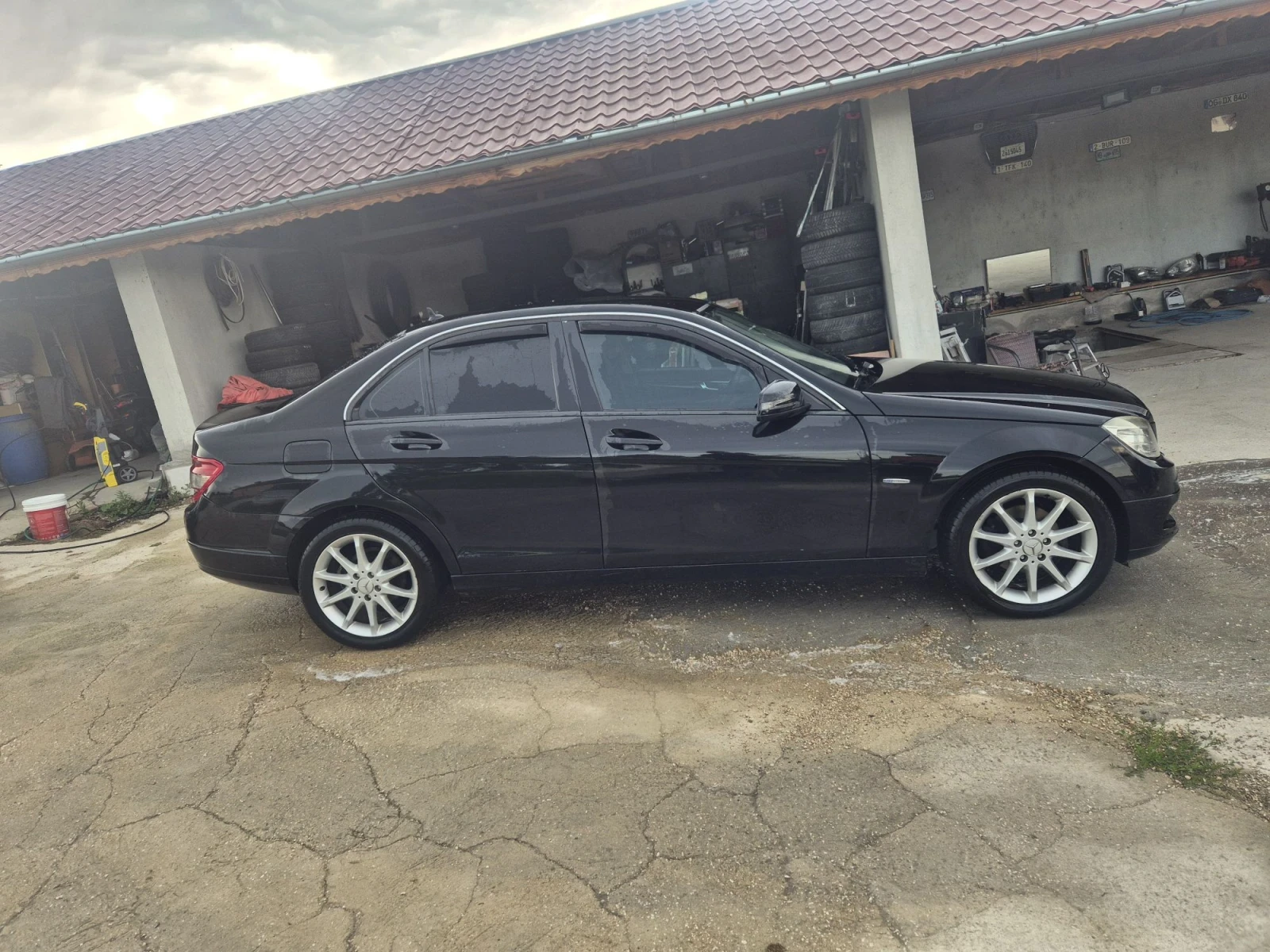 Mercedes-Benz C 200 2.2CDI, снимка 5 - Автомобили и джипове - 56423724
