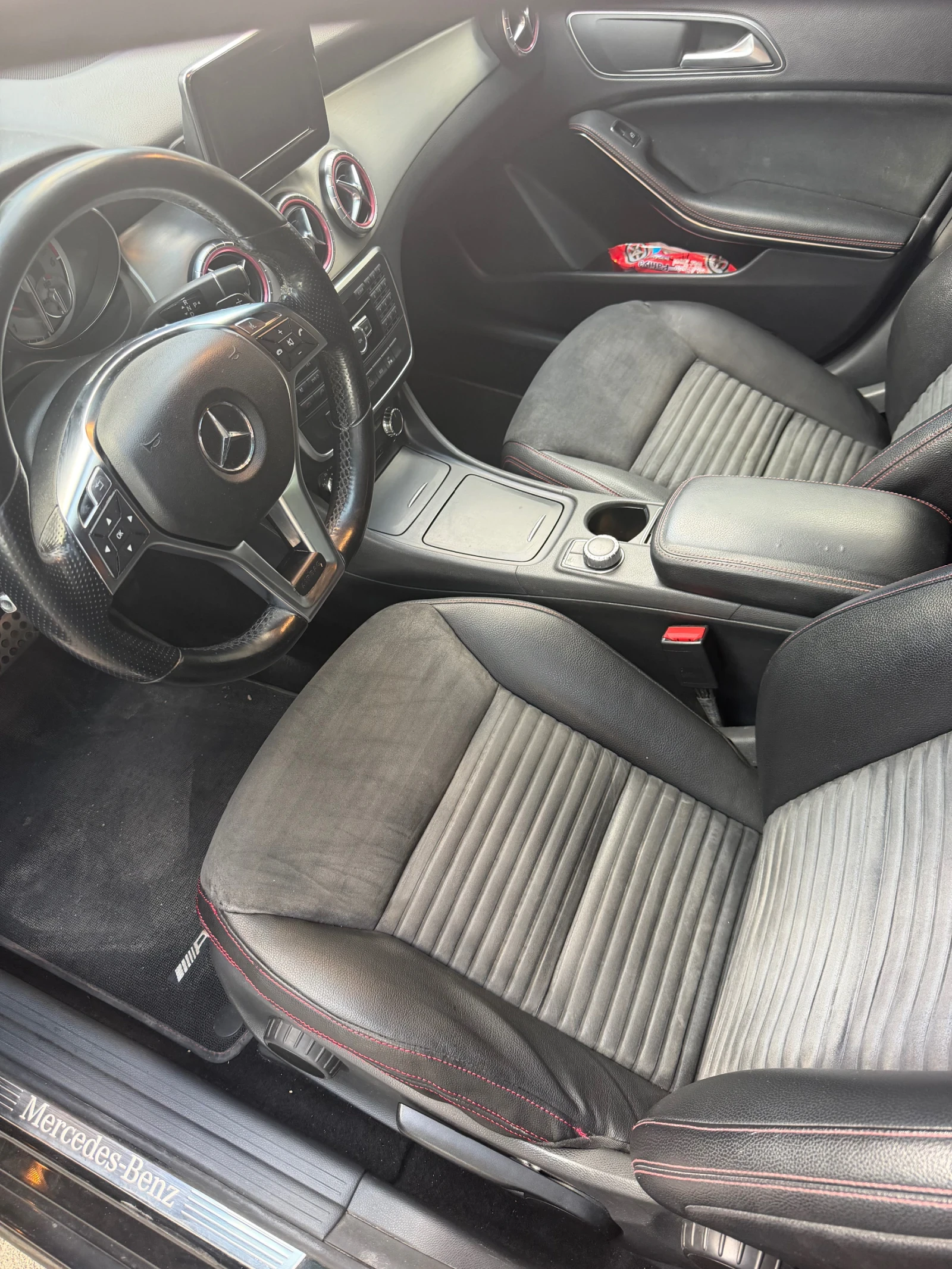 Mercedes-Benz CLA 200 AMG-PACK, снимка 8 - Автомобили и джипове - 55980716