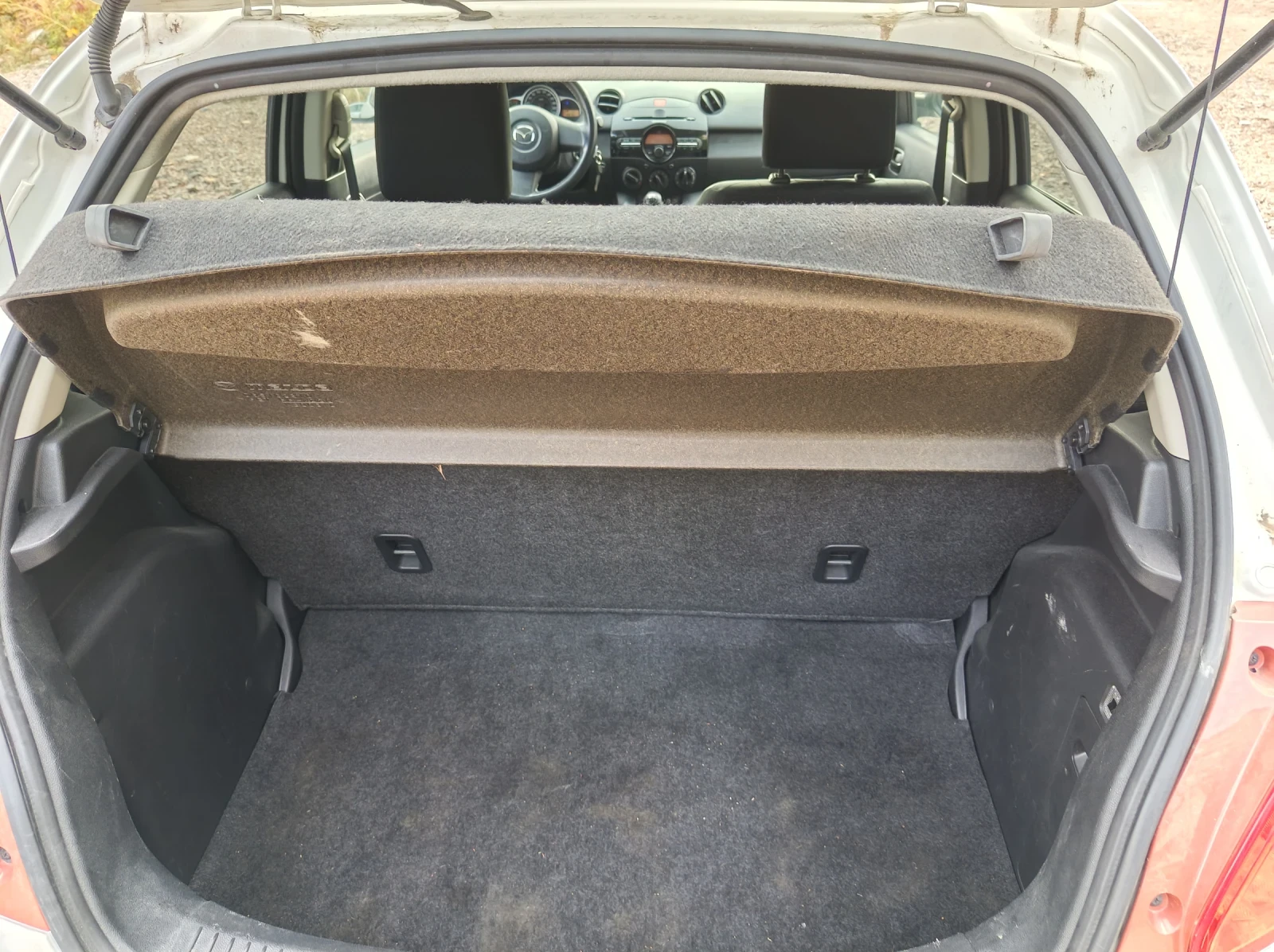 Mazda 2 Fashion, снимка 11 - Автомобили и джипове - 56623597