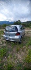 Toyota Yaris  - изображение 2