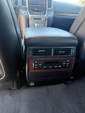 Toyota Land cruiser j200  Executive Lounge , снимка 7