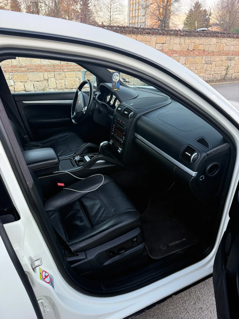 Porsche Cayenne, снимка 7 - Автомобили и джипове - 52279040