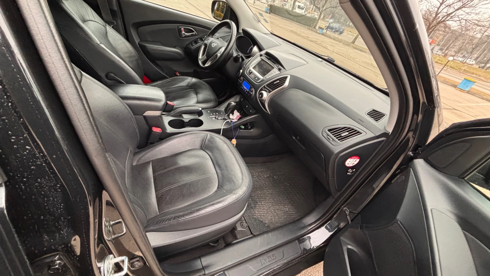 Hyundai IX35 2.0 CRDI 184к.с. 4х4 АВТОМАТ ПАНОРАМА КОЖА - изображение 6