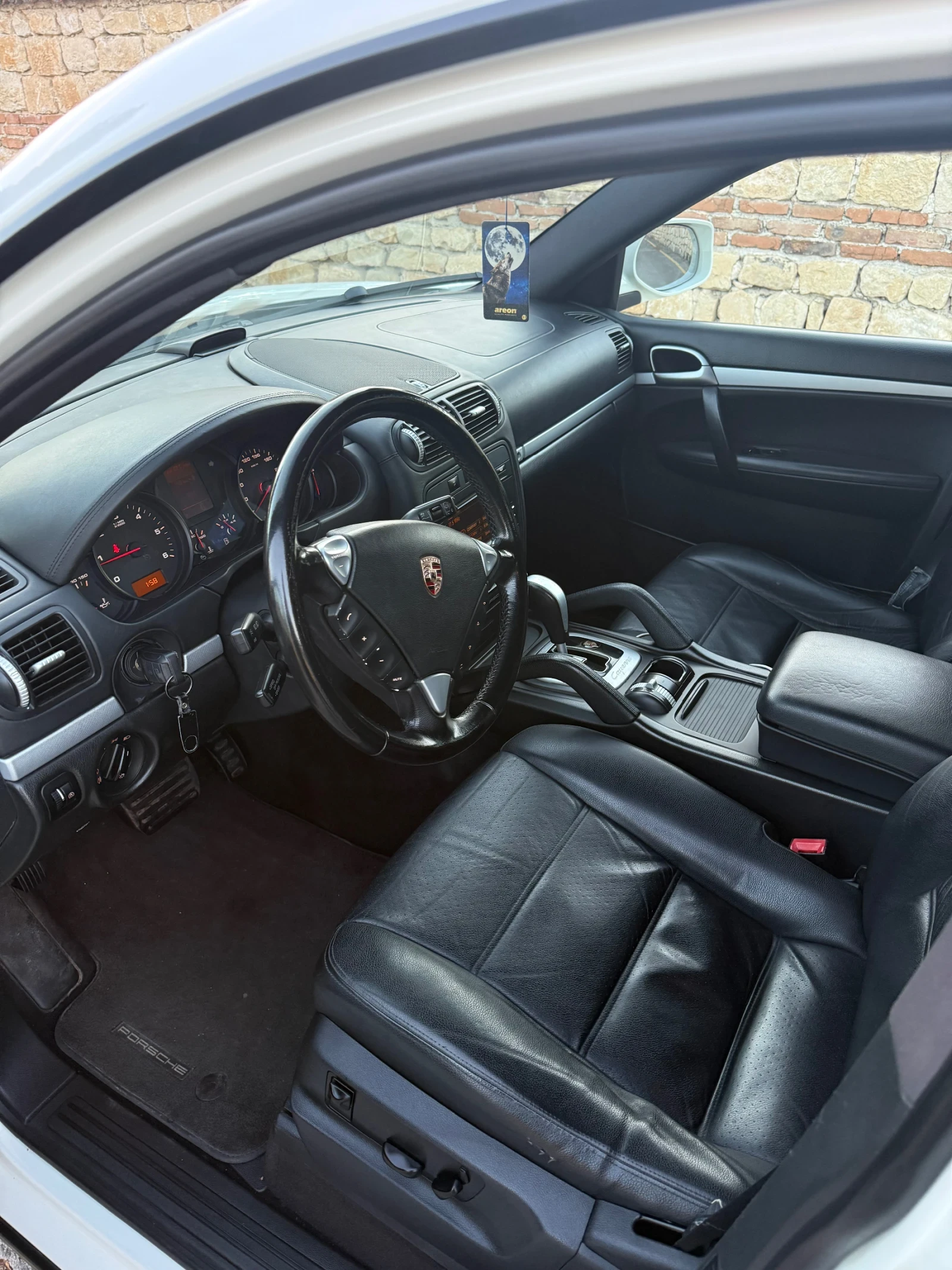 Porsche Cayenne  - изображение 8