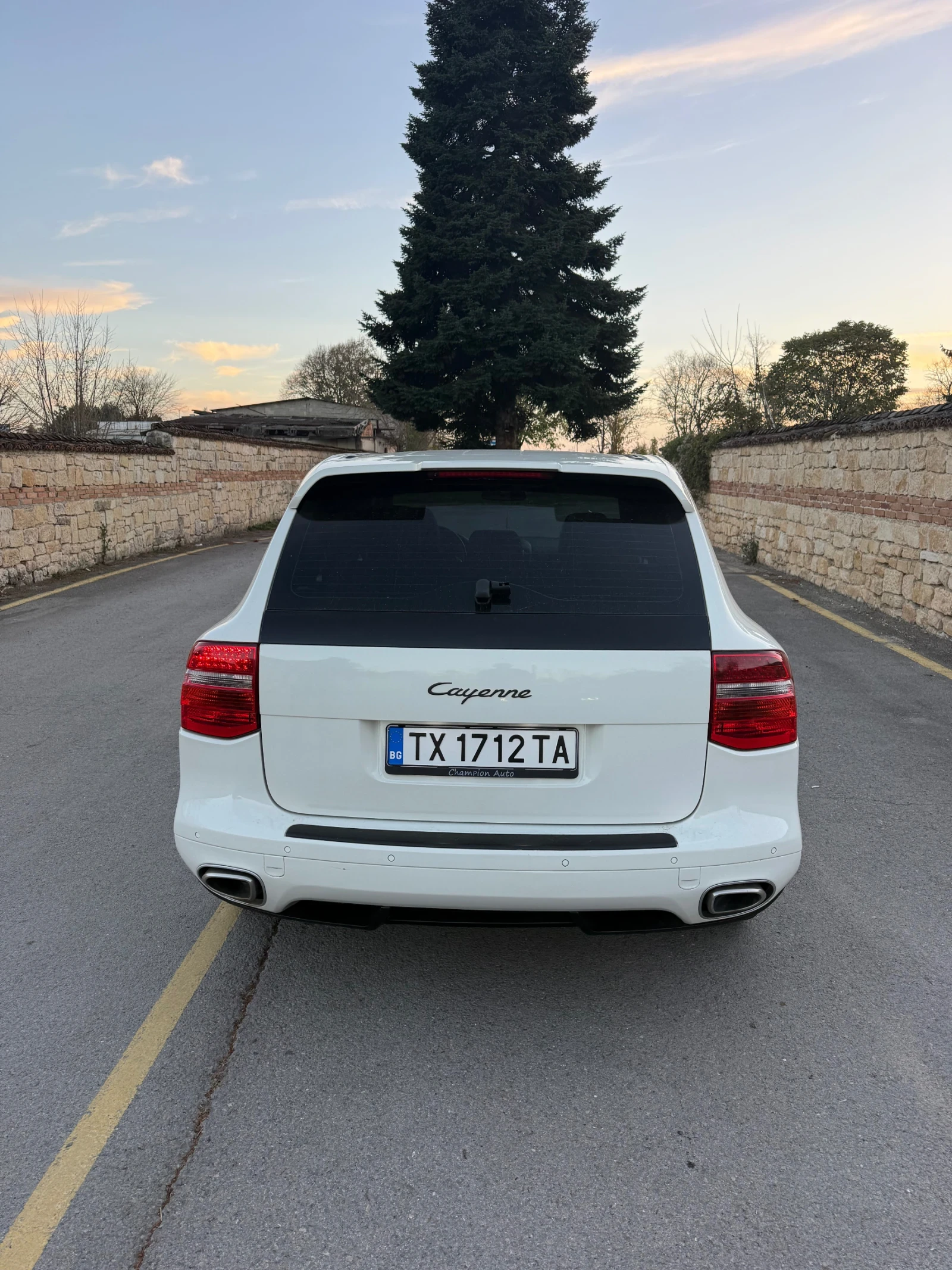 Porsche Cayenne  - изображение 4