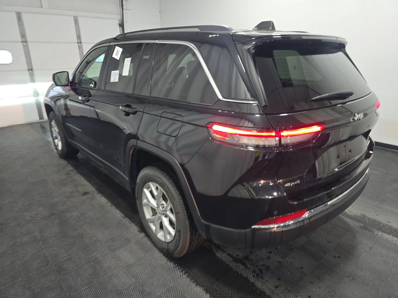 Jeep Grand cherokee LIMITED 3.6L AWD - изображение 4