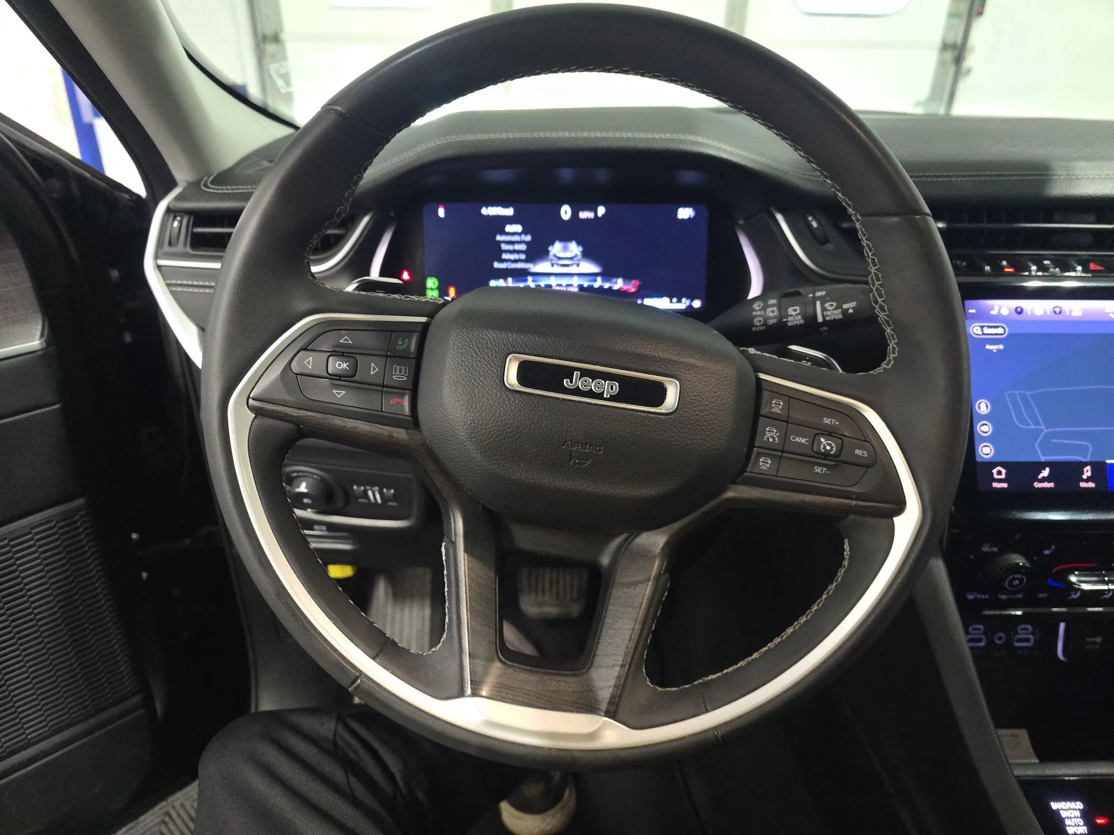 Jeep Grand cherokee LIMITED 3.6L AWD - изображение 10