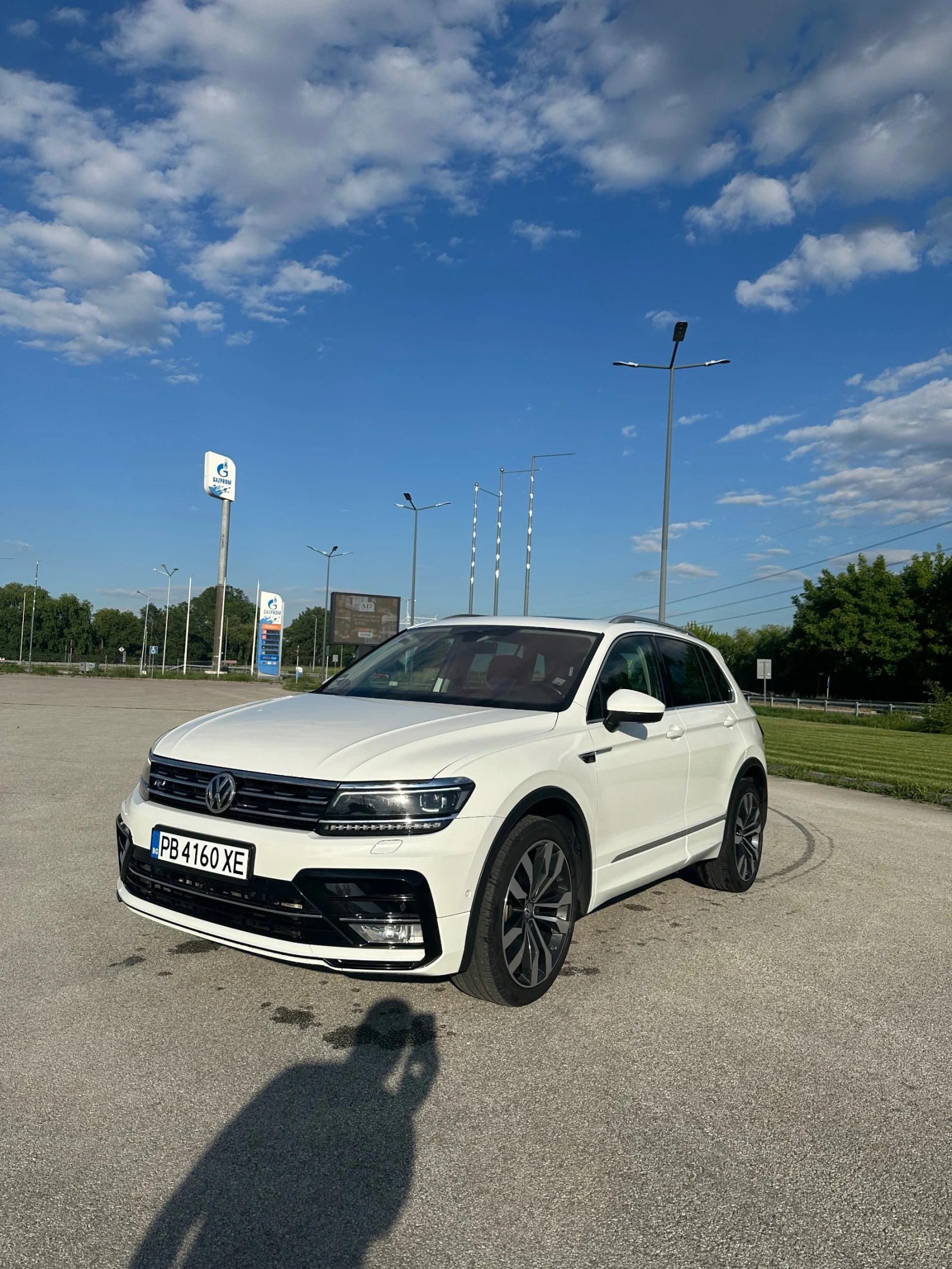VW Tiguan R-Line FULL Нов внос Германия* Head-up* 360* Digit