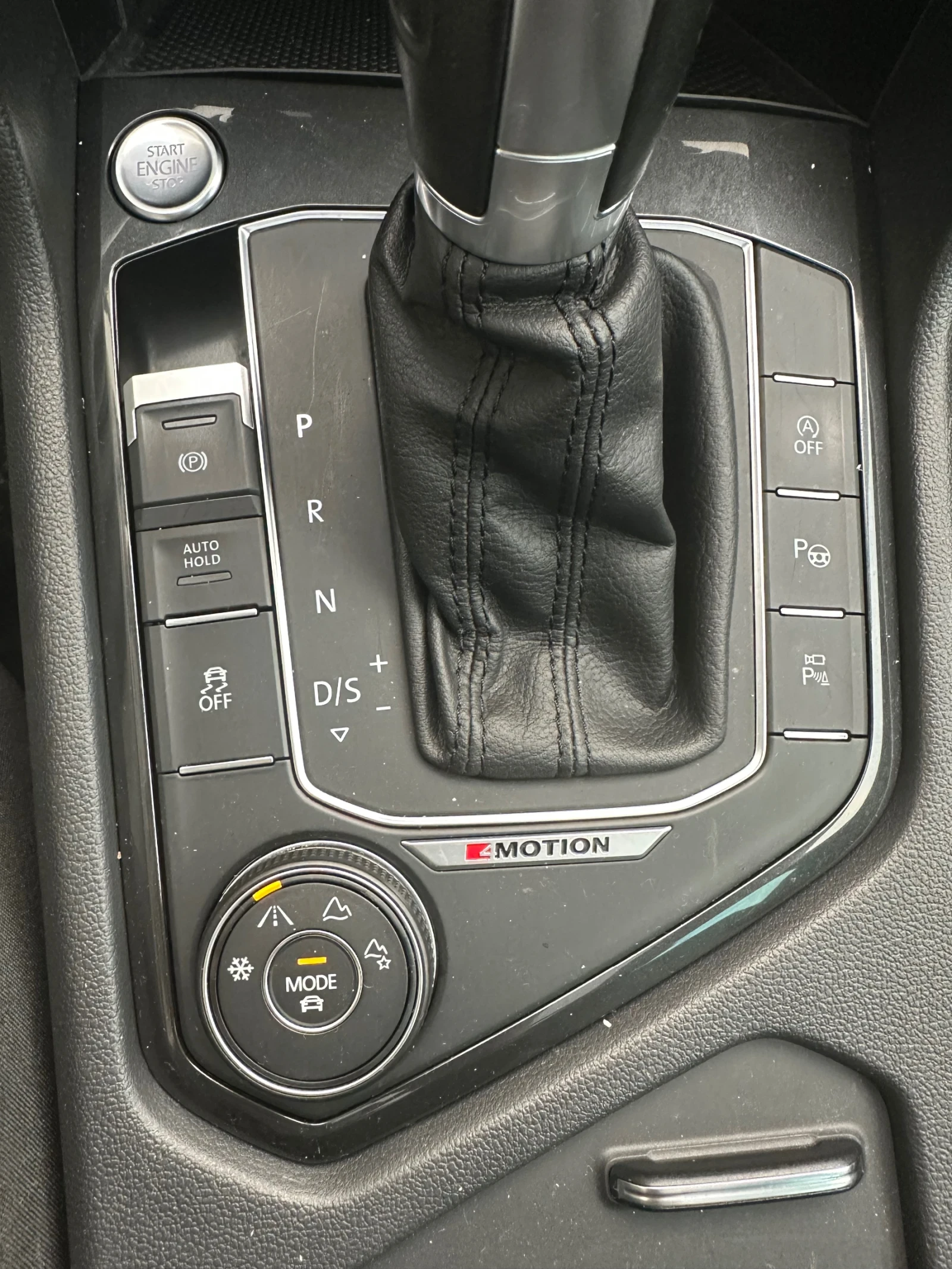 VW Tiguan R-Line FULL Нов внос Германия* Head-up* 360* Digit, снимка 17 - Автомобили и джипове - 54749624