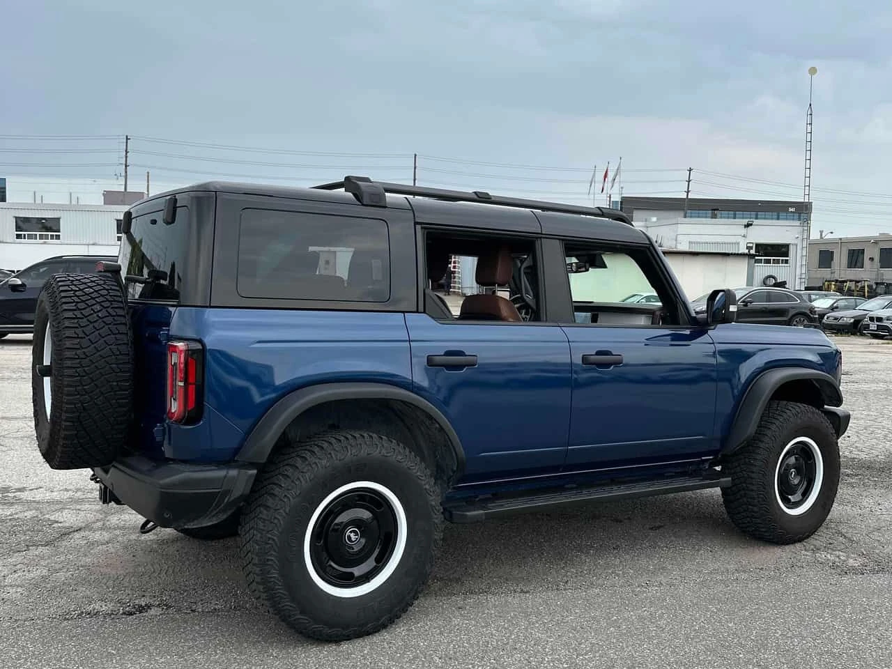 Ford Bronco * Heritage Limited Edition * CARFAX * ОПЦИЯ ЗА ФИН, снимка 3 - Автомобили и джипове - 55647574