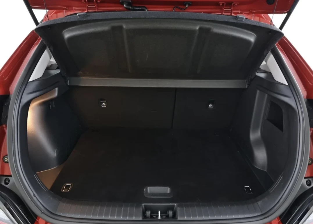 Hyundai Kona Select  64kw 35000km, снимка 5 - Автомобили и джипове - 55772749