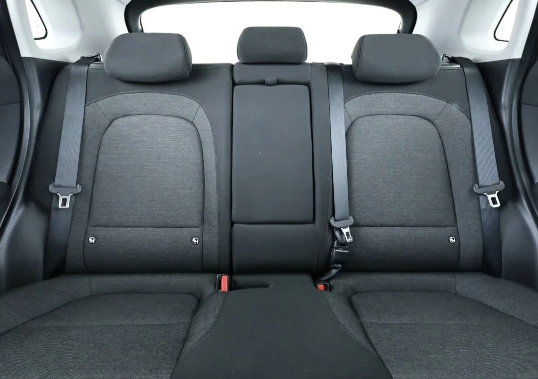 Hyundai Kona Select  64kw 35000km, снимка 9 - Автомобили и джипове - 55772749