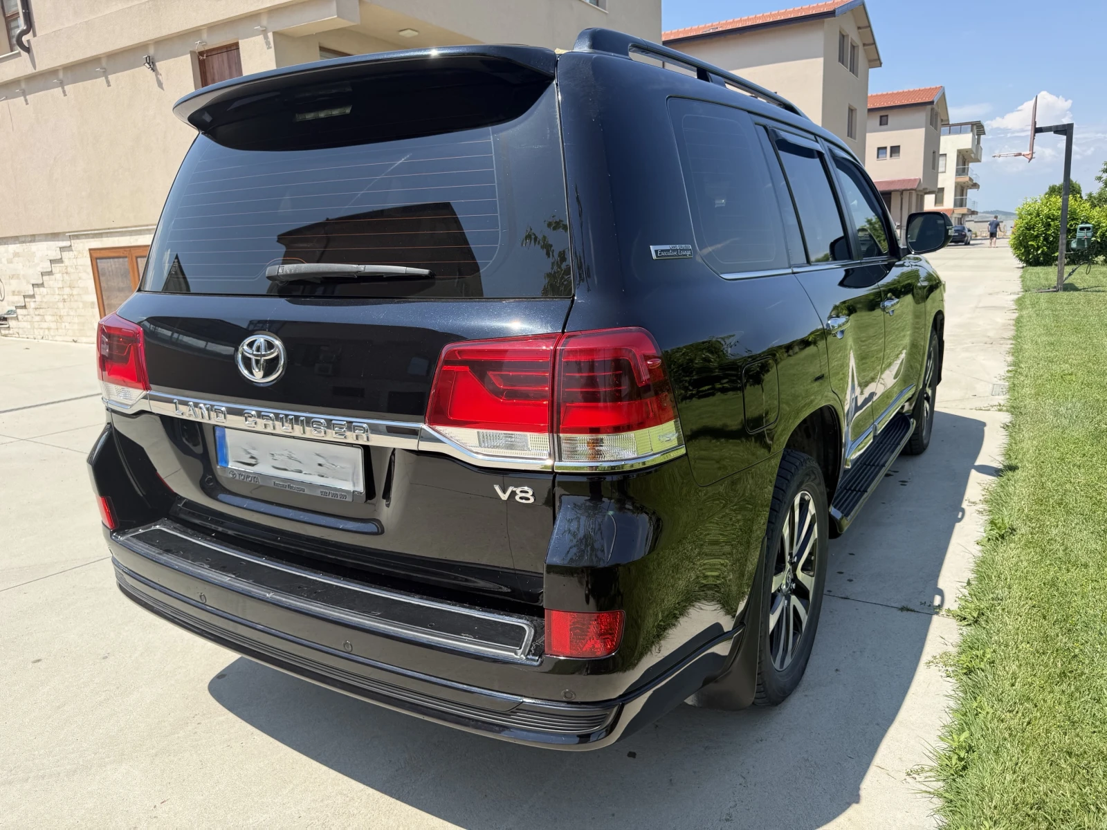 Toyota Land cruiser j200  Executive Lounge , снимка 2 - Автомобили и джипове - 55900171