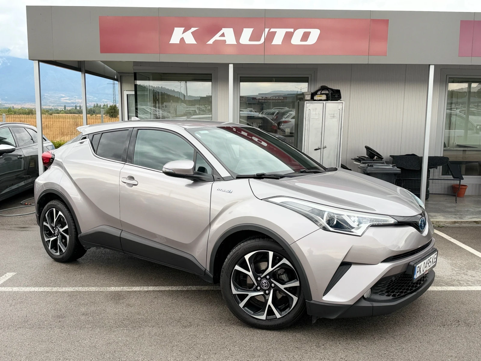 Toyota C-HR TOP / В ГАРАНЦИЯ, снимка 4 - Автомобили и джипове - 56238096
