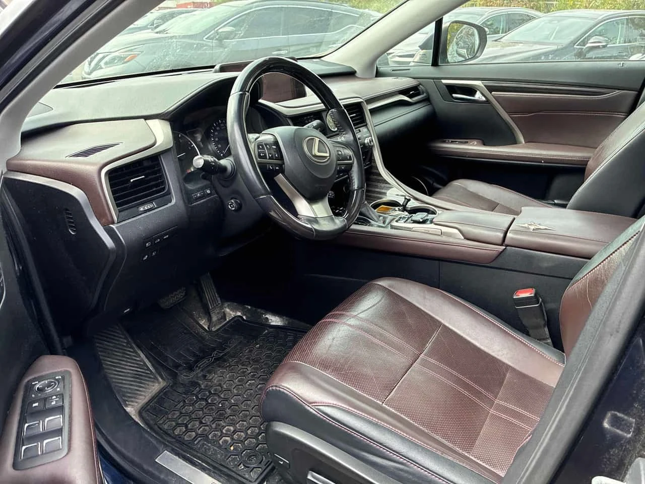 Lexus RX 350 * AWD 4dr * CARFAX * ОПЦИЯ ЗА ФИНАНСИРАНЕ, снимка 5 - Автомобили и джипове - 56273878