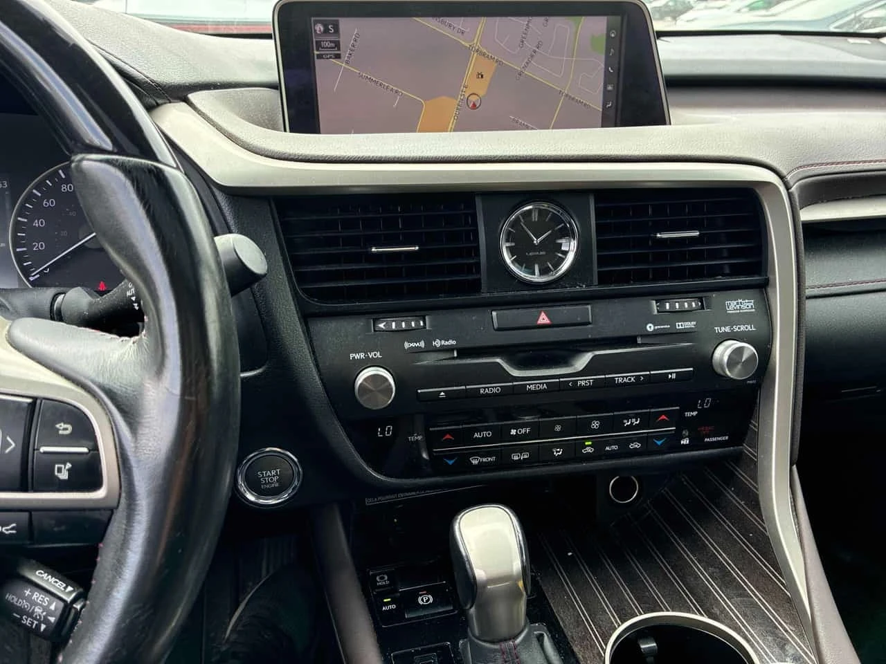 Lexus RX 350 * AWD 4dr * CARFAX * ОПЦИЯ ЗА ФИНАНСИРАНЕ, снимка 9 - Автомобили и джипове - 56273878