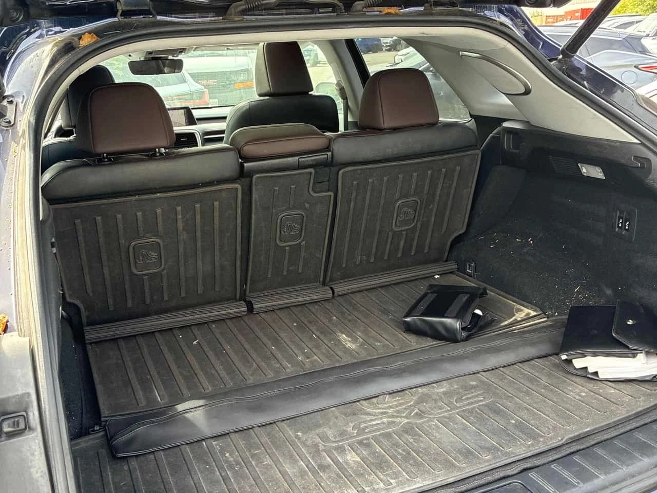 Lexus RX 350 * AWD 4dr * CARFAX * ОПЦИЯ ЗА ФИНАНСИРАНЕ, снимка 13 - Автомобили и джипове - 56273878