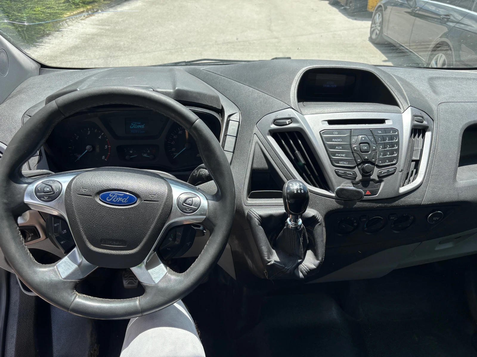 Ford Transit Custom 2.2-125kc, снимка 7 - Бусове и автобуси - 55251975