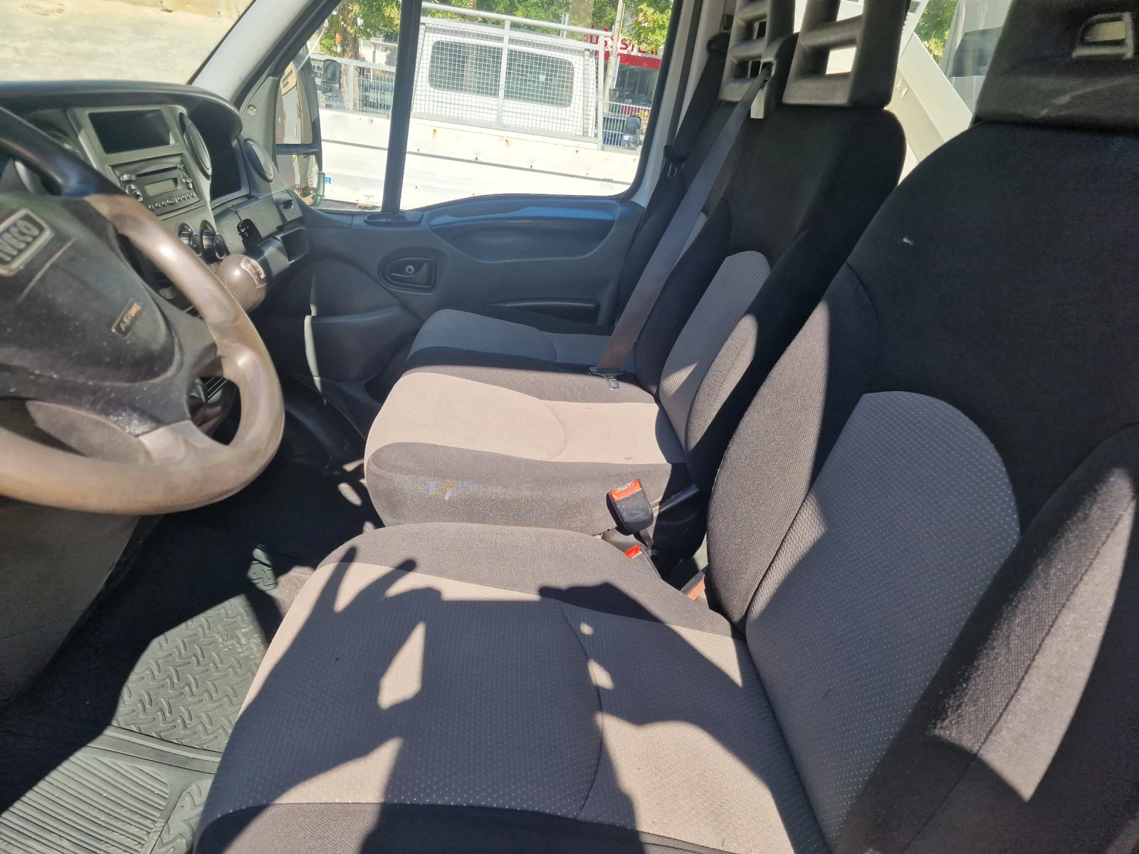 Iveco 35c15 3.0НРI швейцарски, снимка 13 - Бусове и автобуси - 55463453