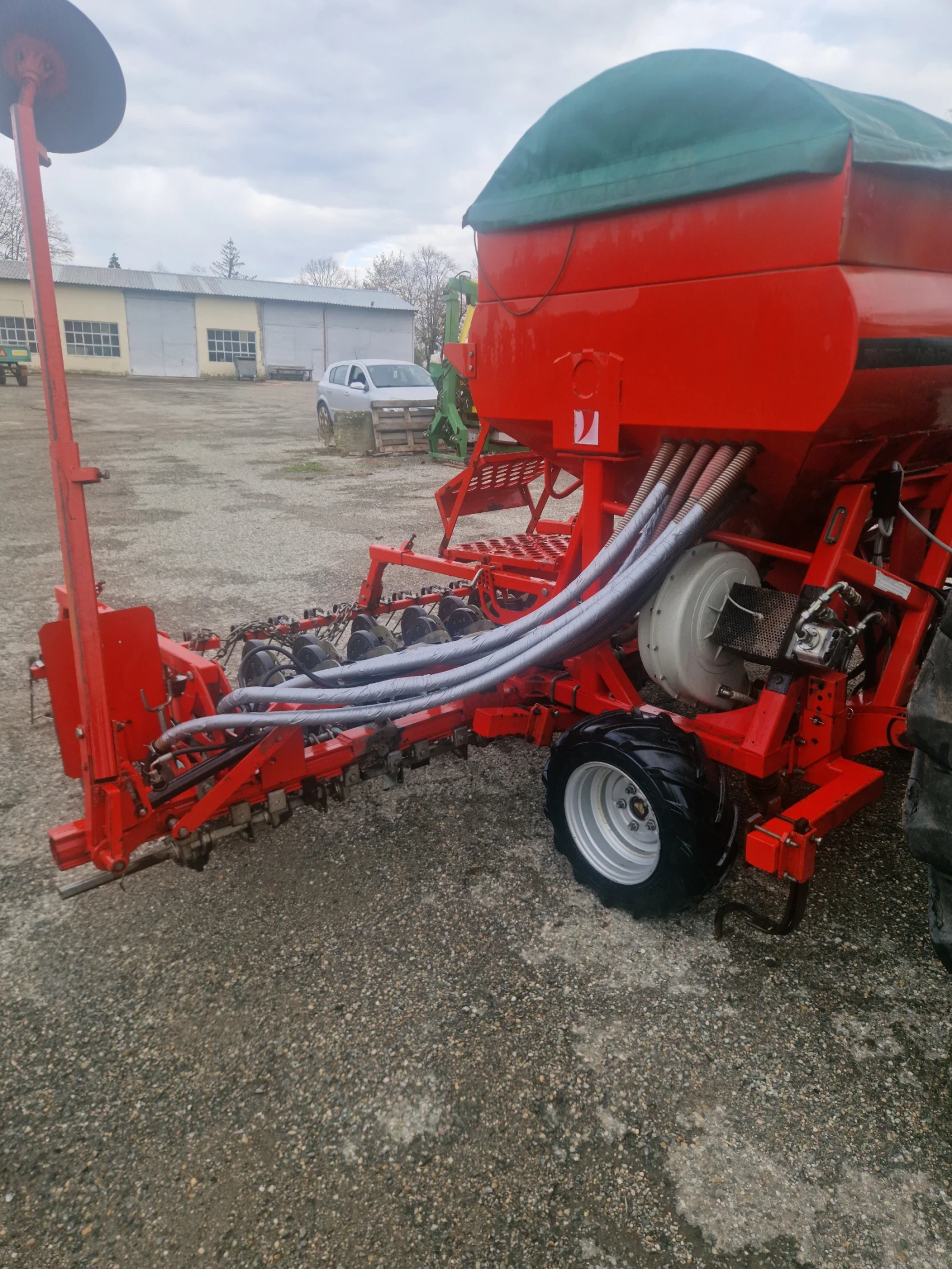 Сеялка Vogel & Noot Master-Drill DF-Ha 400 - изображение 3