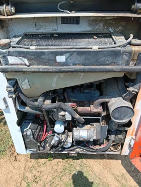 Мини челни товарачи Bobcat 453, снимка 2