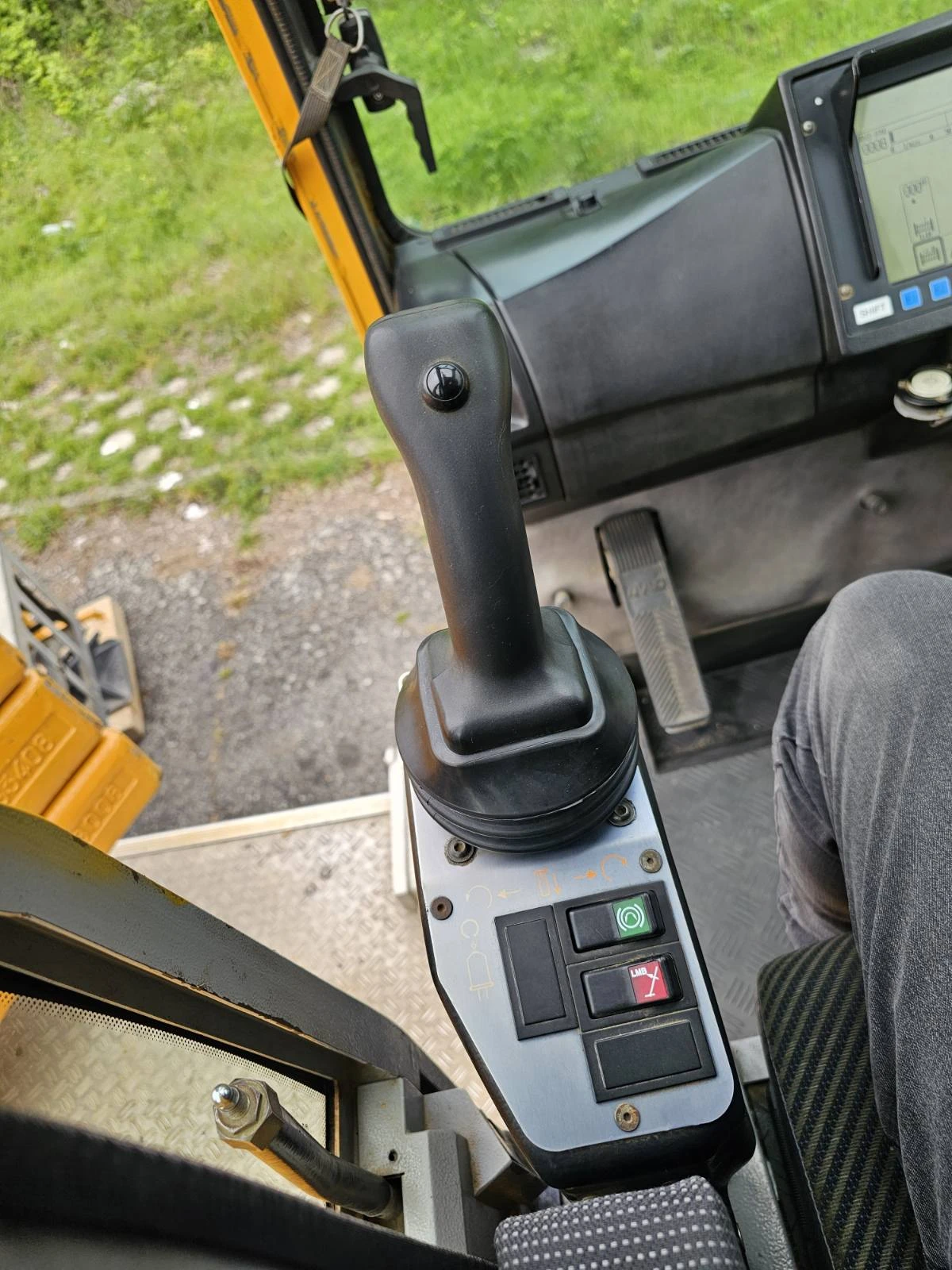 Автокран Друга марка LIEBHERR LTF 1045-4.1  8x4 - изображение 8