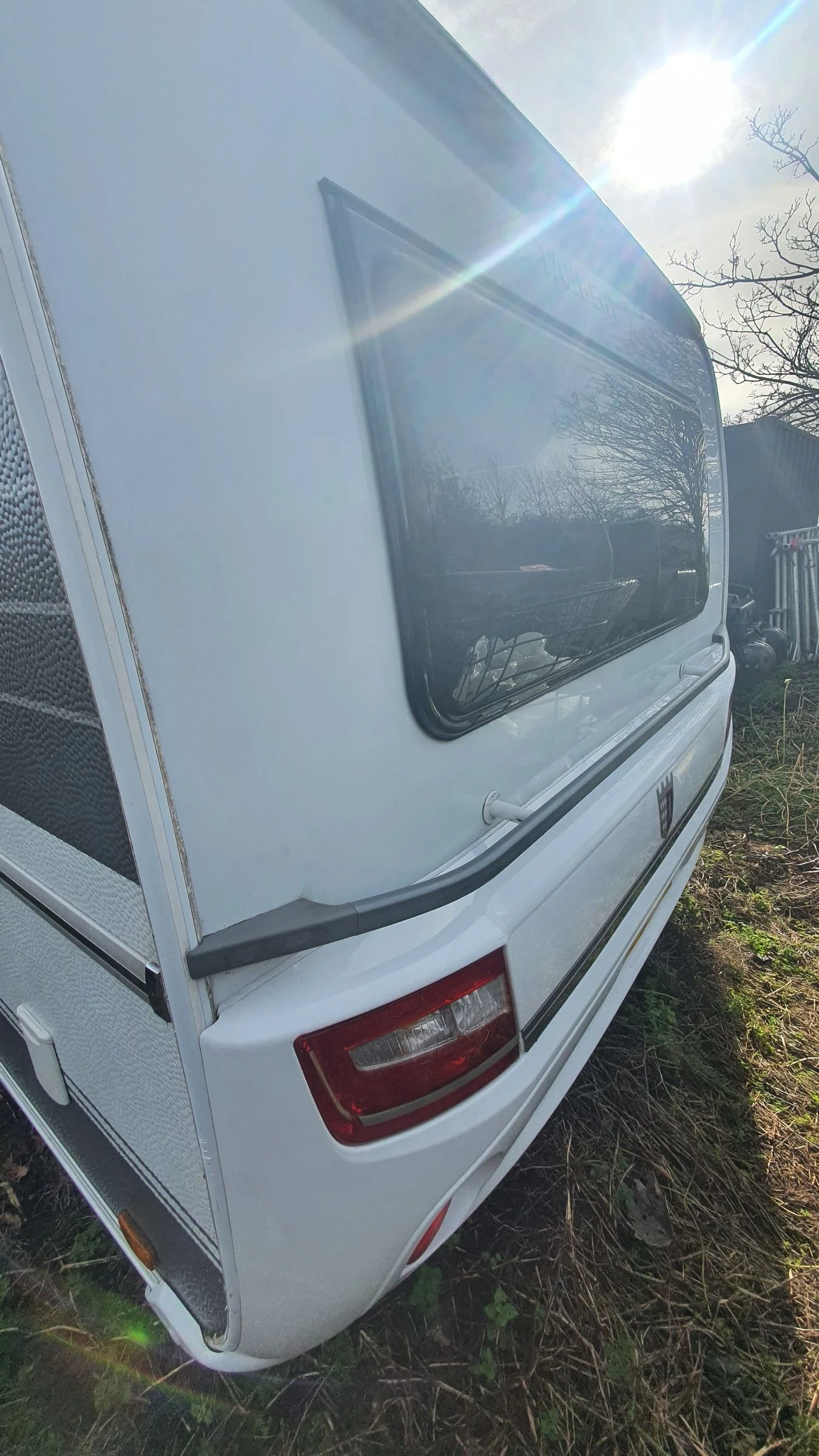 Каравана Tabbert Bellini 655, снимка 5 - Каравани и кемпери - 53832260