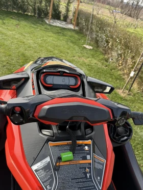 Джет Bombardier Sea Doo RXT300RS, снимка 14 - Воден транспорт - 53694547