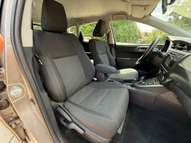 Toyota Auris 1.8Hybrid* Keyless* Камера* 70 000км.* , снимка 10
