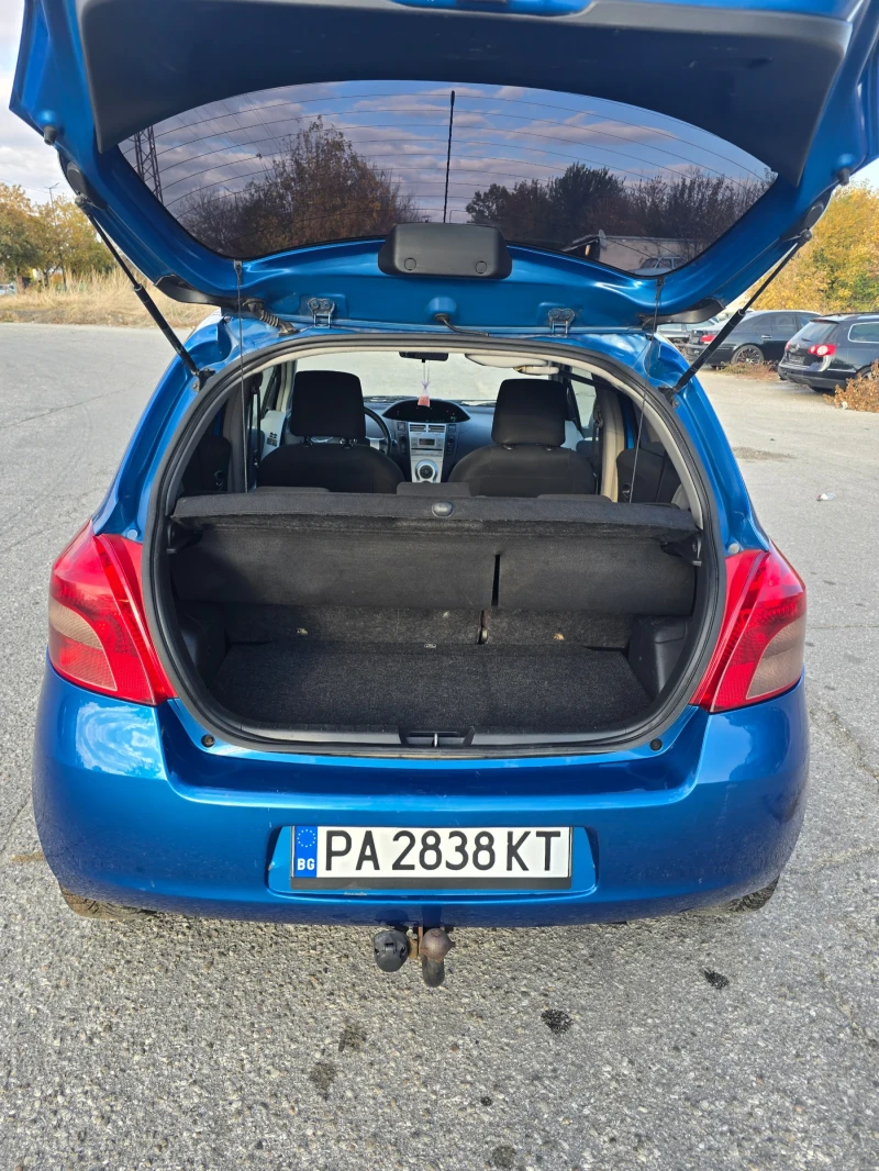 Toyota Yaris 1.4 D4D, снимка 13 - Автомобили и джипове - 47792796