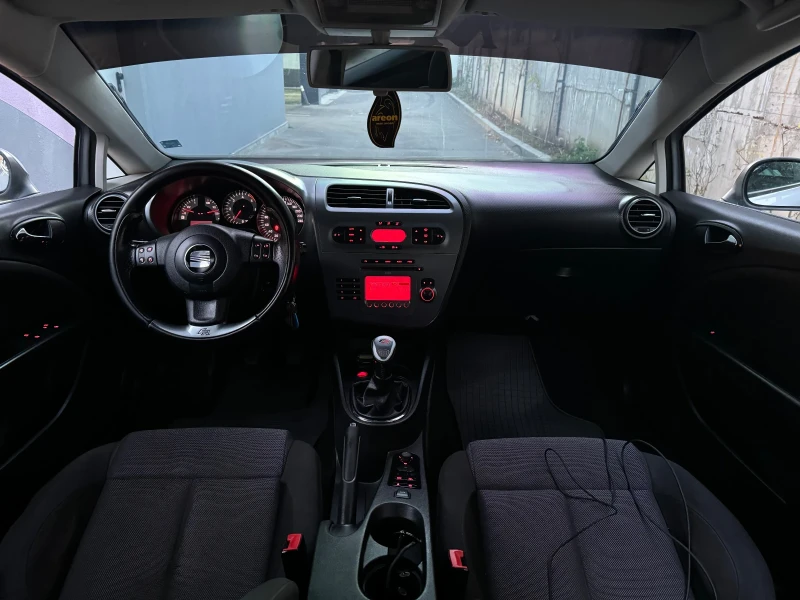 Seat Leon 2.0 170, снимка 6 - Автомобили и джипове - 48383877