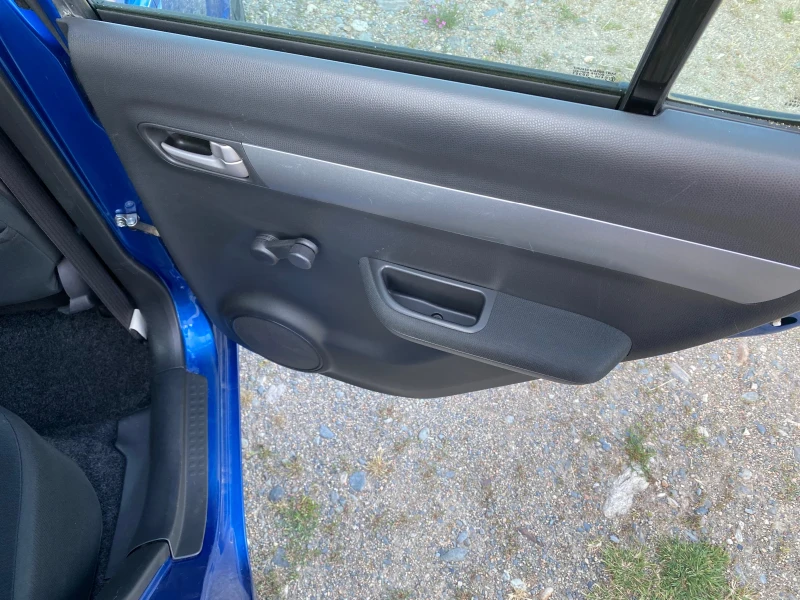 Suzuki Swift, снимка 10 - Автомобили и джипове - 52569457