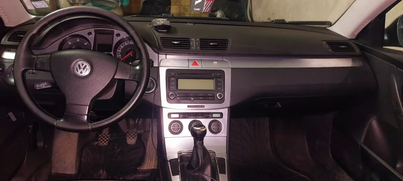 VW Passat, снимка 4 - Автомобили и джипове - 52380208