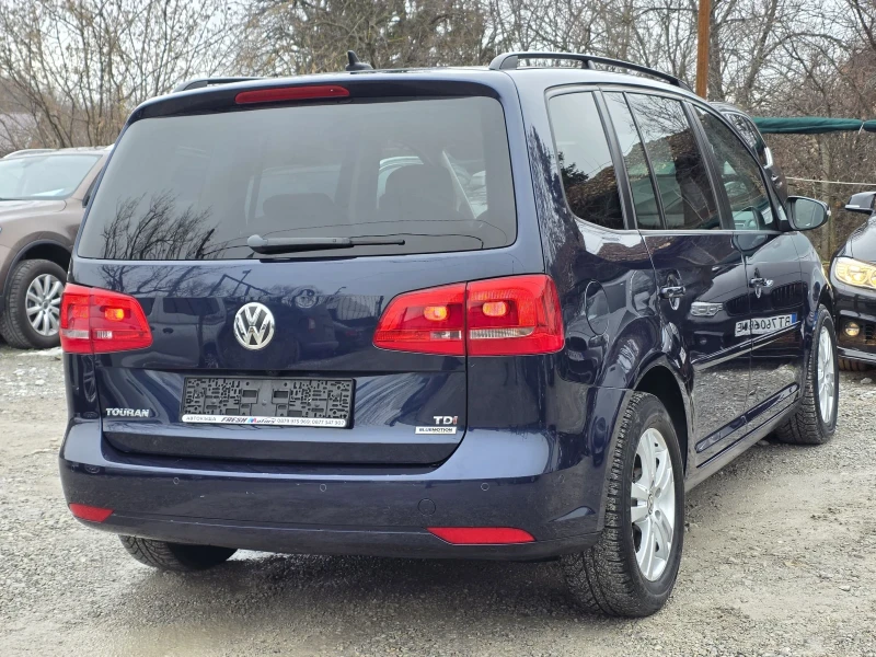 VW Touran 1.6 TDI 105 К.С. (DSG) НАВИ / КАМЕРА / САМОПАРКИРА, снимка 4 - Автомобили и джипове - 53059782