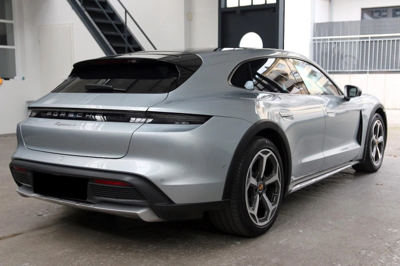 Porsche Taycan CROSS TURISMO 4* PANO* HYPER* HEAD-UP* MEMORY* 360, снимка 4 - Автомобили и джипове - 53267158