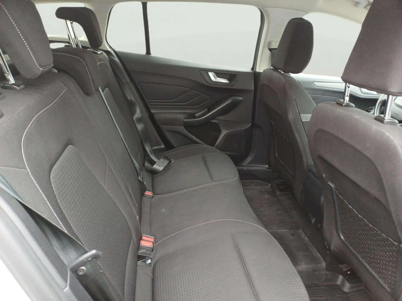 Ford Focus 1.0 EcoBoost, снимка 10 - Автомобили и джипове - 53267835