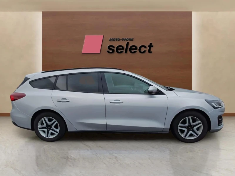 Ford Focus 1.0 EcoBoost, снимка 4 - Автомобили и джипове - 53267835