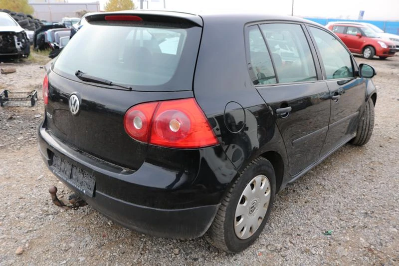 VW Golf 1.9 SDI, снимка 8 - Автомобили и джипове - 34726333