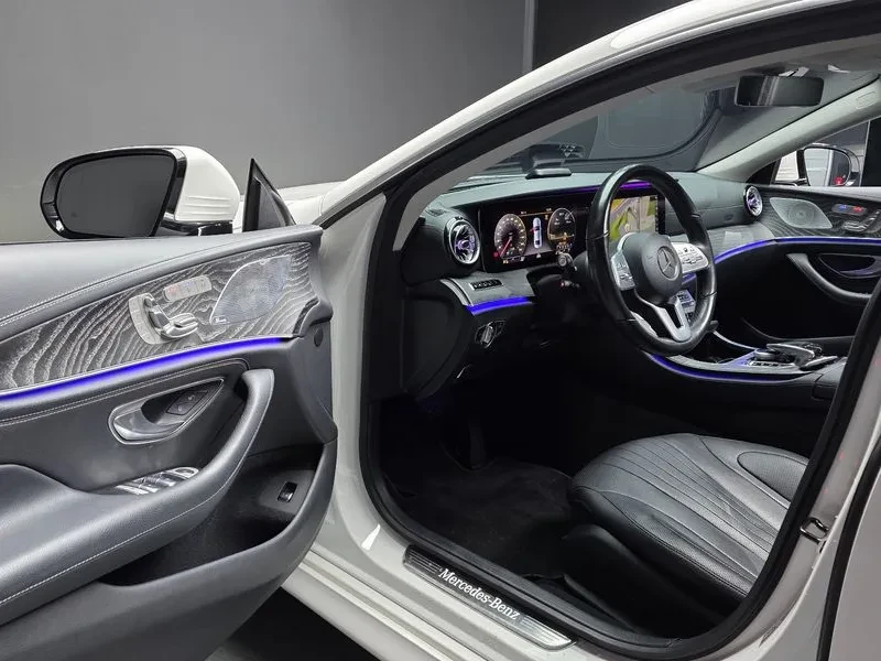 Mercedes-Benz CLS 400 4Matic, снимка 10 - Автомобили и джипове - 55940331