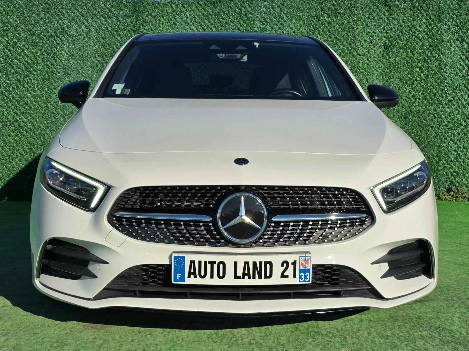 Mercedes-Benz A 200 AMG LINE* 2.0d* 150кс* ALCANTARA* 360 KAMERA* 8G, снимка 1