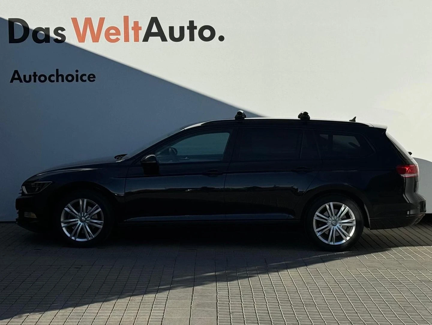 VW Passat Trendline 2.0TDI BMT - изображение 2