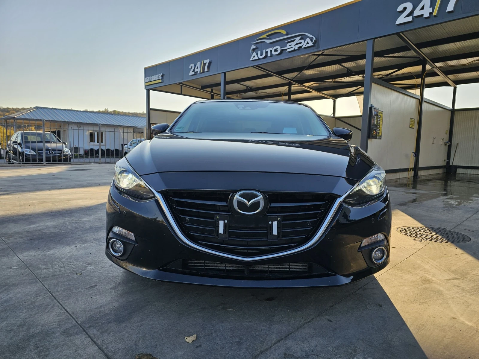 Mazda 3 2.2 SKAYACTIV-D - изображение 2