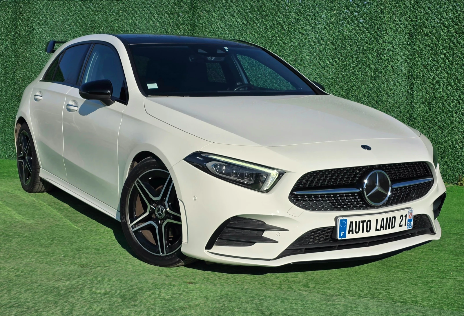 Mercedes-Benz A 200 AMG LINE* 2.0d* 150кс* ALCANTARA* 360 KAMERA* 8G, снимка 3 - Автомобили и джипове - 49577893