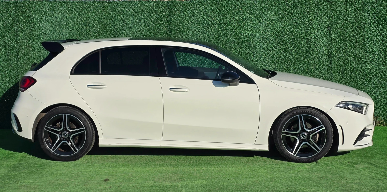 Mercedes-Benz A 200 AMG LINE* 2.0d* 150кс* ALCANTARA* 360 KAMERA* 8G, снимка 4 - Автомобили и джипове - 49577893